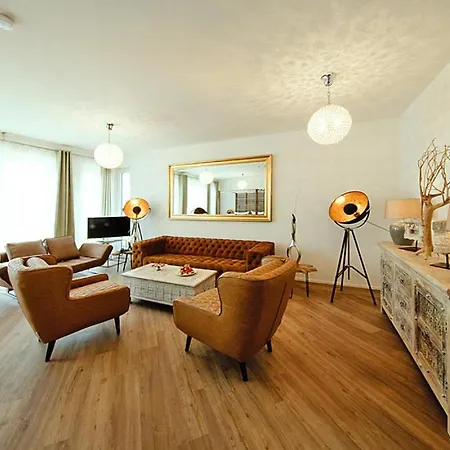 Fuer 8 Personen In * Strausberg