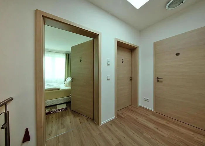 شقة Fuer 8 Personen In